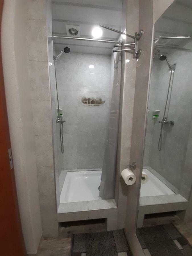 Joniskera Hotell Tbilisi Eksteriør bilde